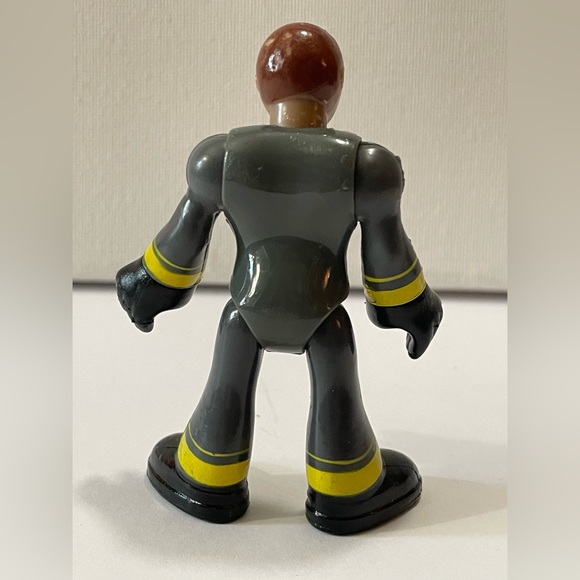 Imaginext Grey & Yellow Firefighter Fireman Loose Action Figure Fisher-Price - Picture 2 of 6